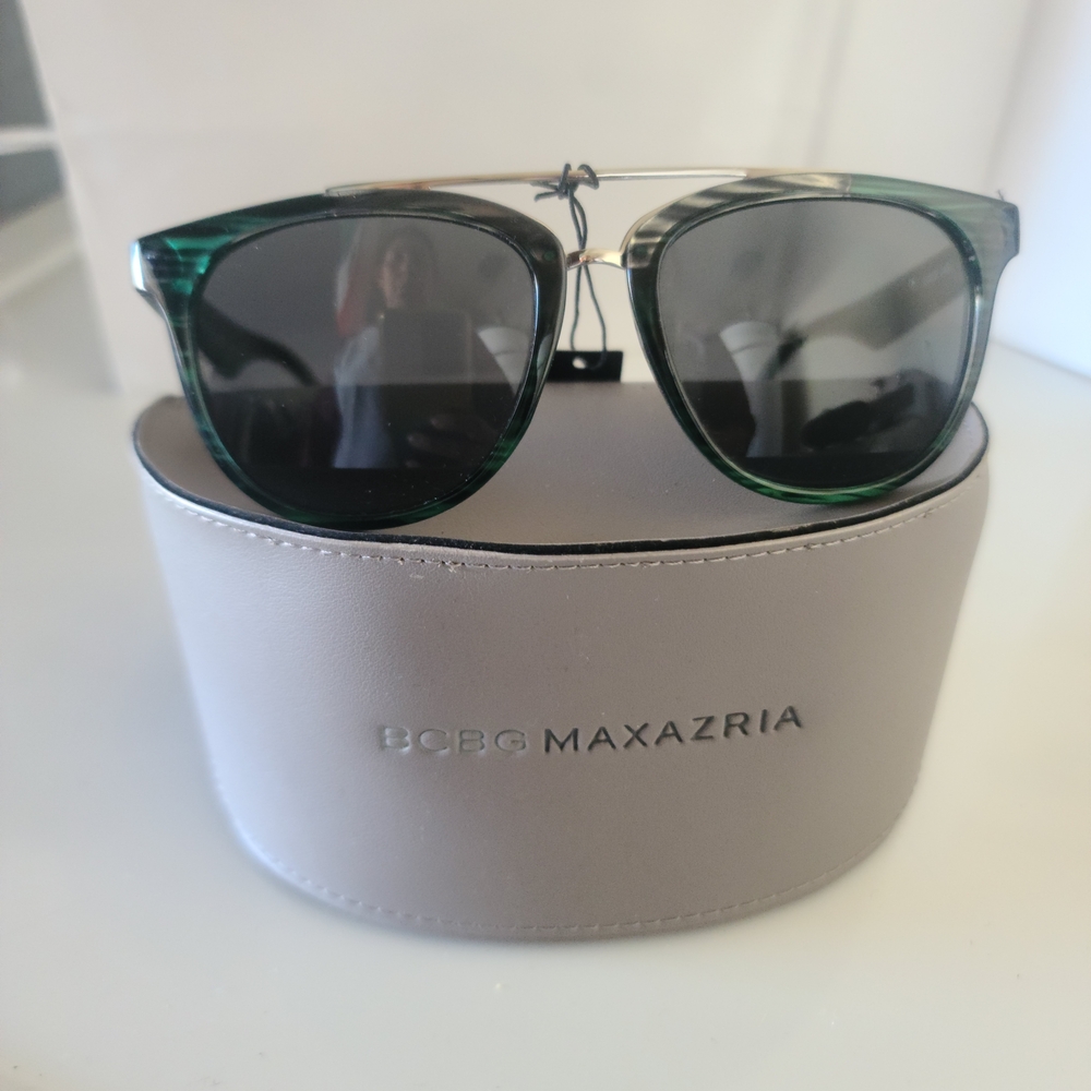 BCBGMAXAZRIA Green Sunglasses
